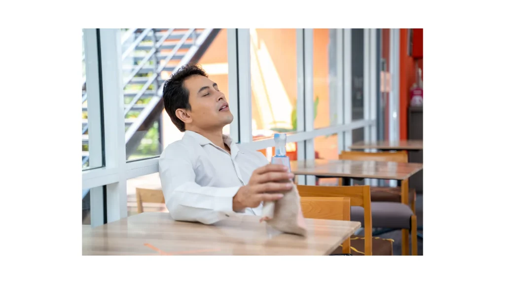 カフェ 正社員 きつい