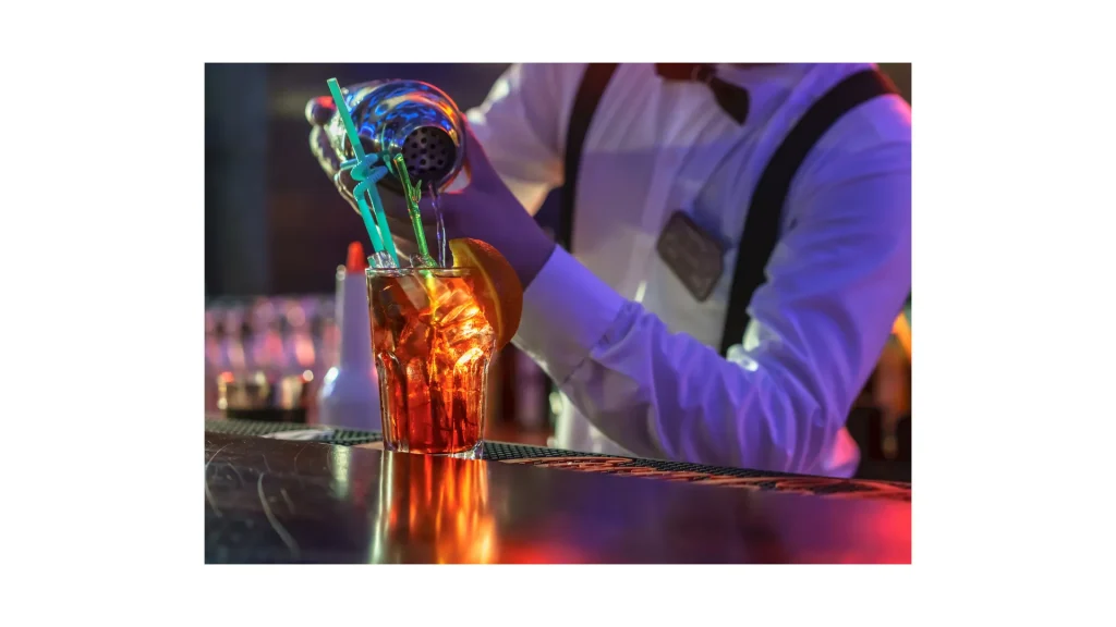 バーテンダー 年収