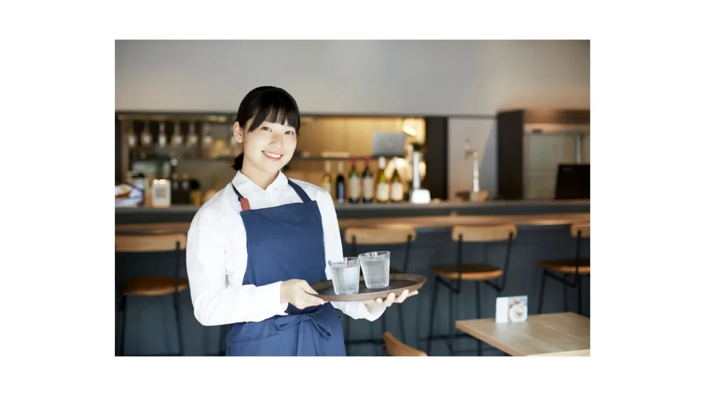 カフェ 正社員 きつい