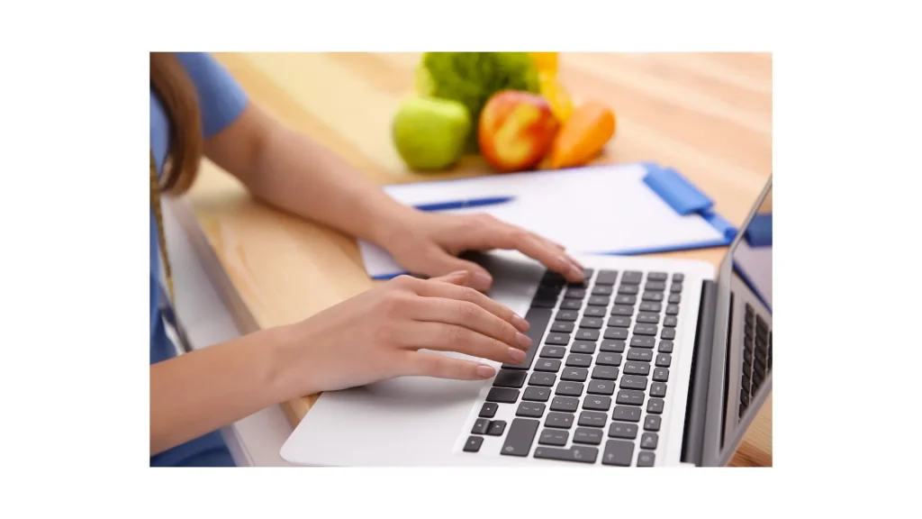 病院 管理栄養士 新卒 難しい