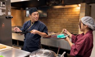 【新卒採用｜料理人を目指す専門学生へ】