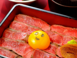 【神戸牛取扱い世界１の会社です】神戸牛のお重で大行例！！！