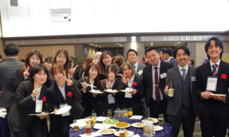 笑顔あふれる！新入社員×先輩のドキドキ懇親会レポ🥂