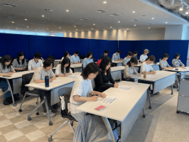 成長したい学生必見!挑戦を支える研修制度