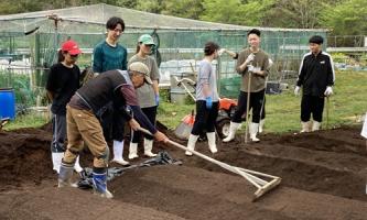 新入社員恒例！「農作業体験研修」開催彡