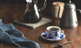 【夏休み】是非三本珈琲にお立ち寄りください🐳🍉