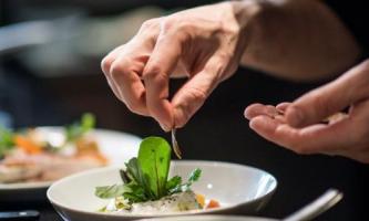 【新宿の1号店から始まった、新しい“食”の仕掛け人】