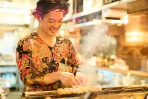 【街に溶け込む王道居酒屋】『旨串とりとん』の魅力を徹底解剖!
