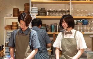 株式会社 ウェイブズ 年間休日114日!研修や勉強会、支援制度が充実の企業で働こう♪