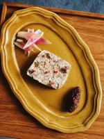 【豚肩の旨みが凝縮！芳醇なレバーパテとコントラスト】