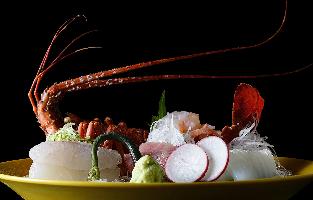 株式会社かが万 四季折々の食材と向き合い、食の世界を広げませんか？