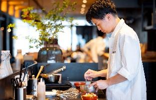 FONZ GROUP 料理・空間・サービスの3点を磨き上げ、唯一無二の体験価値を提供◎