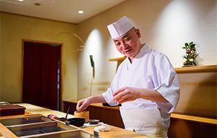 匠 進吾（株式会社 進吾） 新時代型の「鮨職人」のカタチを実現！カッコよく働ける職場★