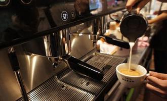 株式会社心斎橋ミツヤ 創業80年の安定企業！実働8時間・週休2日