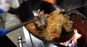 中華鍋でつくる絶品オムライス🥚