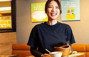 JR九州フードサービス株式会社【JR九州グループ】 まずは現場で経験し本部の総務・広報・商品開発へ挑戦出来ます!