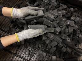 【仕事紹介】炭割り