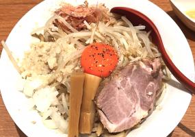 期間限定メニュー「煮干ジャンク油そば」