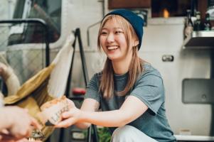 新卒入社後、1年で店長に昇格したパートナーをご紹介！	