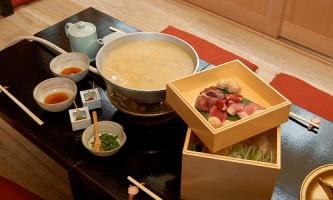 目黒川の川沿いに位置する『水炊きしみず』|店舗紹介