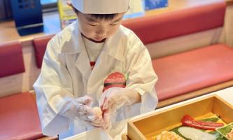 「親と子のふれあいすし教室」開催中★彡