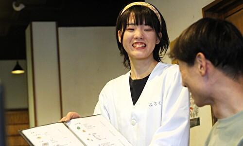 専門性の高い3ブランドを展開中だから全員がプロフェッショナルになれる！！
将来の貴方が必ず笑顔になれている会社☆