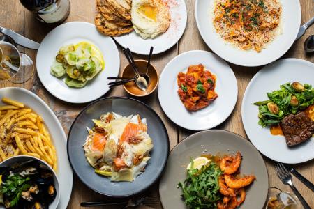 ホスピタリティ業界にイノベーションを
唯一無二を創り続ける成長企業の今後を
一緒に創っていくコアメンバーを募集☆