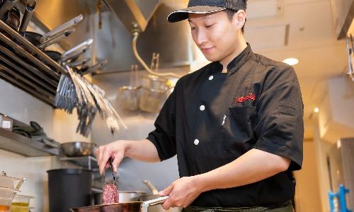 こだわりのご馳走ビールと手作りのお料理。KIRINブランドの伝道師として丁寧に積み重ねてきた美味しさをお届けします。