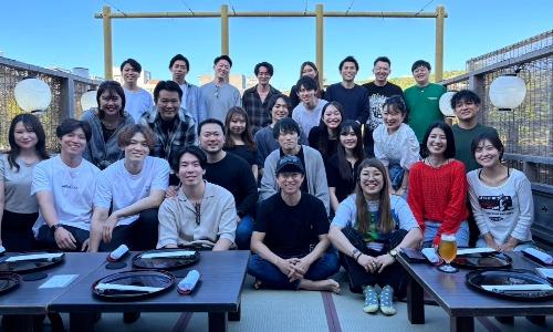 カフェ・パティスリー・和食・バルなど様々なブランドを展開！食と人間の価値で「より良いまちづくり」へ貢献する会社です。