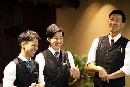 お客さまに「美味しいお肉」だけでなく「感動」を提供する「日本一になる焼肉店」