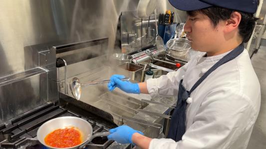 《勤務地はあなたの希望を考慮します》安定性と充実の福利厚生で入社後も安心！手に職をつけて、料理長を目指そう！