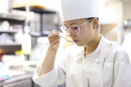 【オンライン開催・私服OK】
お客様の楽しい記憶をつくる仕事。
空いている時間で参加OK／予定に合わせて個別実施