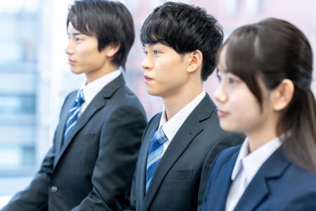 対面＆オンライン選べる！
説明会参加から最速２週間で内定へ！
まずは、ざっくばらんに人事と交流会♪