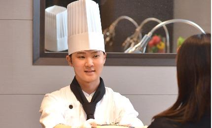 先輩社員のインタビュー