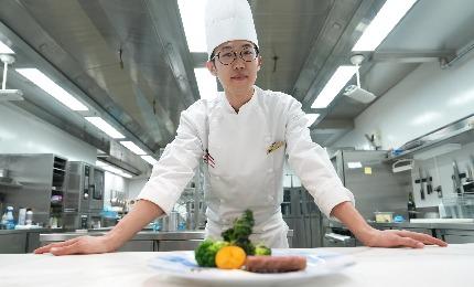 洋食レストランスタッフ　インタビュー