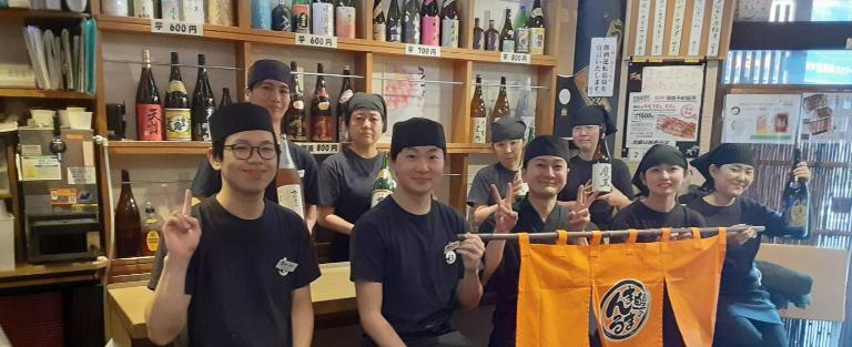 鯉平の飲食事業部には、ブランドごとに特徴的な職場があります。